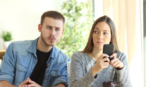 Tko vas prati pomoću vašeg smartfona? Doznajte uz pomoć ovih kodova