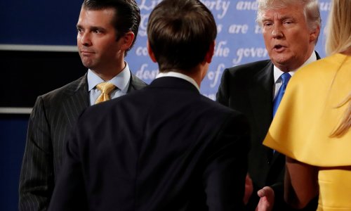 Trumpov sin smatra kako mu skandal s Rusima smještaju mediji i demokrati