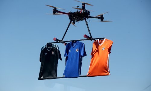 Dinamovo spektakularno predstavljanje novih dresova s dronom