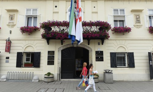 Popunjava se birokratski eldorado: Plaća do 12 tisuća kuna uz vojsku referenata