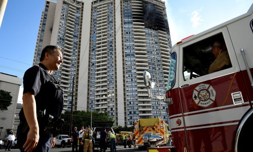 Požar zahvatio 36-katni neboder u Honolulu, najmanje troje poginulih