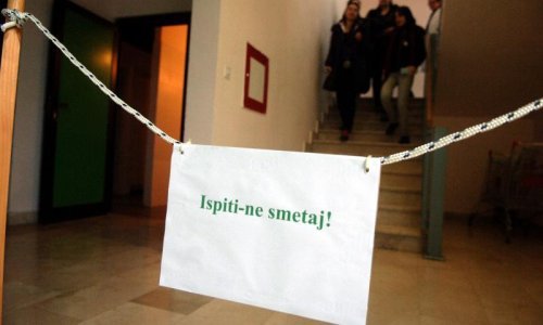 Bolje znaju strani jezik od materinskog: Tko je kriv za to što nijedan đak nije sto posto riješio hrvatski?