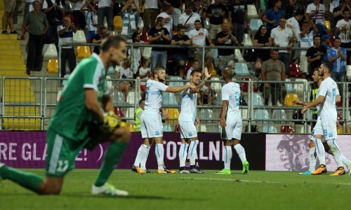 Ni crveni karton ne može zaustaviti šampionsku Rijeku na Rujevici!