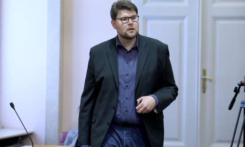 Grbin: Ako će se mojim isključivanjem popraviti situacija, spreman sam napustiti stranku