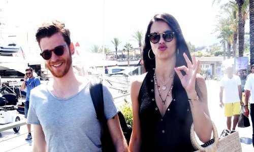 Turski mediji tvrde kako je veza lijepe Brazilke i pisca samo marketinški trik