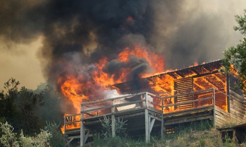 Pogledajte kako je požar zahvatio crnogorski poluotok Luštica