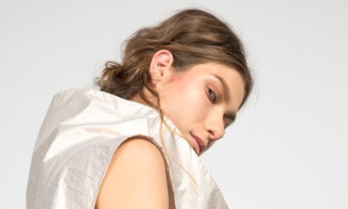 Minimalistička elegancija: Za žene koje ne robuju trendovima