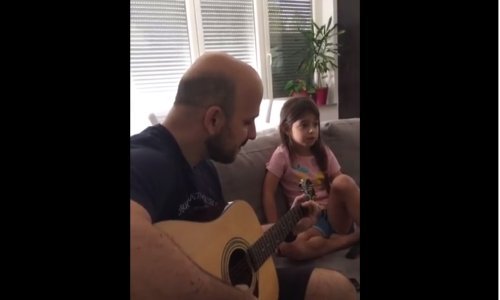 Marasova kći zapjevala i osvojila internet