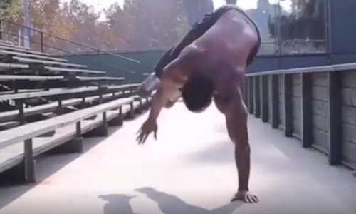 Čak i sklekovi mogu biti umjetnički