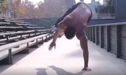 Čak i sklekovi mogu biti umjetnički