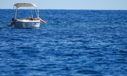 U Hrvatskoj će danas posvuda biti vruće, ali ponegdje može iznenaditi pljusak