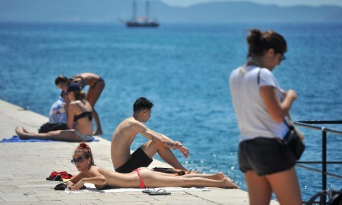 Od srijede crvena opasnost od toplinskog udara, ekstremne vrućine trajat će dugo