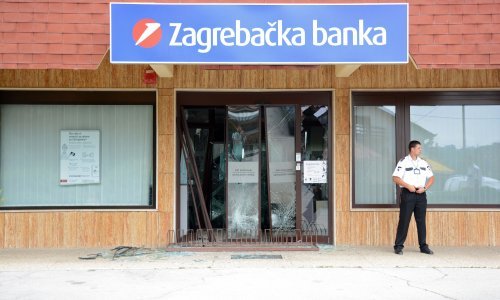 Blagi pad indeksa, Zagrebačka banka u fokusu