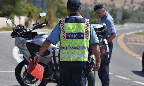 Kako je uopće vozio?! Kod Ozlja uhvatili vozača koji je zbog razine alkohola trebao biti u komi