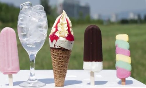 Četiri sladoleda i čaša puna leda. Što će se prije otopiti na plus 40?
