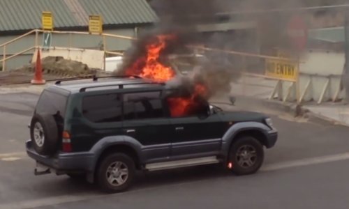 Evo zašto MORATE imati protupožarni aparat u automobilu!