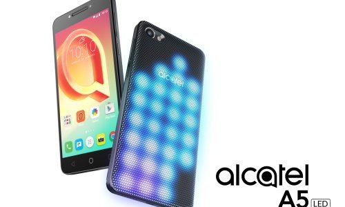 Alcatelov mobitel u sebi skriva pravi 'light show', no to nije sve
