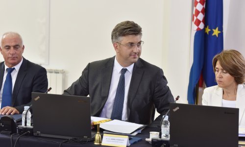 Vlada u Kninu obavila niz razrješenja i imenovanja