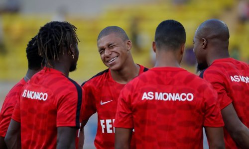 PSG se sprda s Uefom i ubija nogomet; dogovoren novi senzacionalni transfer