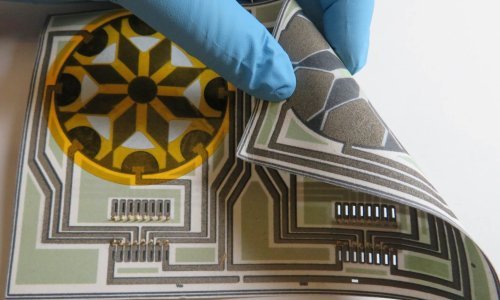 Što kažete na pljuckanje na bateriju za njeno aktiviranje?