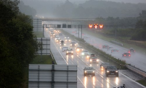 Kilometarske kolone na svim autocestama, na Krčkom mostu 20 km
