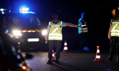 Vozač koji se zaletio u pizzeriju blizu Pariza uzeo veliku količinu lijekova