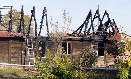 U požaru u Ivanić Gradu poginule dvije osobe
