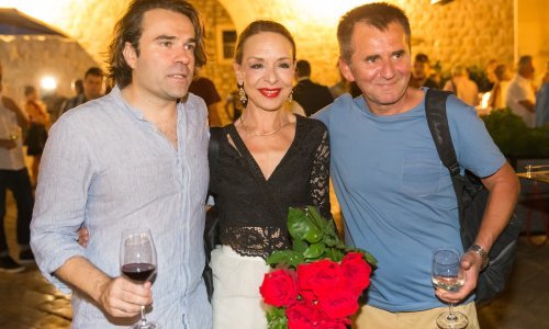 Pogledajte tko nije propustio premijeru velike dubrovačke predstave o Držiću