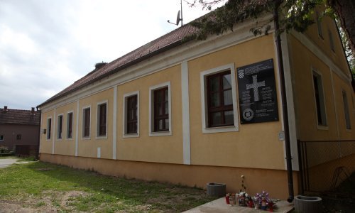 Vlada kasni s očitovanjem o ploči u Jasenovcu i - nikome ništa