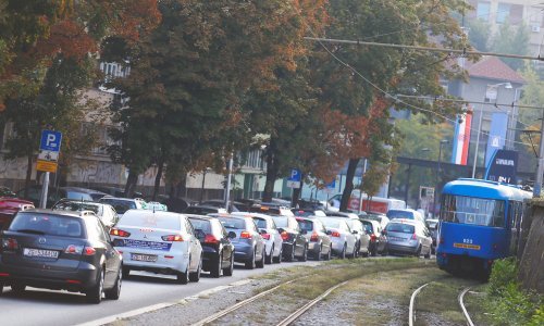 Udarno ljeto na zagrebačkom asfaltu primiče se kraju, no ne i gužve zbog raskopanih cesta