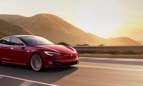 Tesla zabilježio najveći kvartalni gubitak ikad, zastoji u proizvodnji