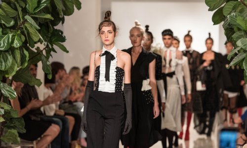 Moda s domaćim potpisom: Malo boje, malo retro štiha i pregršt ženstvenosti