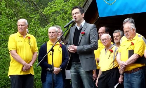 Imitirao je Franju Tuđmana i slovenske političare, danas je mandatar slovenske vlade