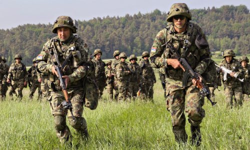Građanima Srbije masovno stižu pozivi za vojne vježbe
