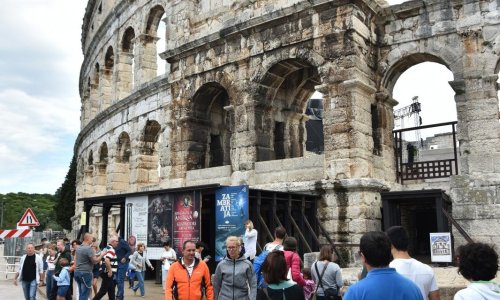 Pulu nakon kiše okupirali turisti