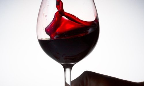 Francuski izvoz vina i žestokih pića nadmašio pretpandemijsku razinu