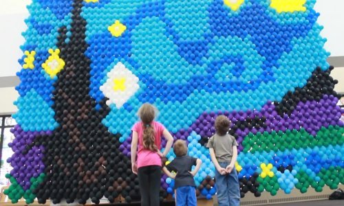 Amerikanac balonima izradio 'Zvjezdanu noć'