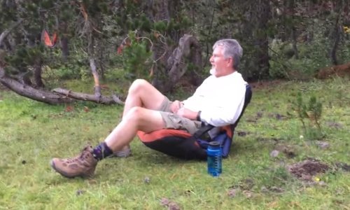 Pogledajte kako su kukci poludjeli na glasne turiste