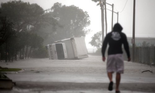 Uragan Irma hara Floridom: Dijelovi Miamija pod vodom, bez struje više od tri milijuna ljudi