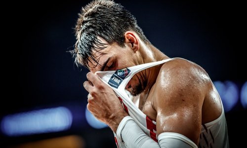 Strava u Philadelphiji: Šariću na treningu ozlijeđena oba oka!