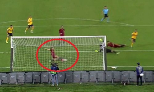 Čudesna reakcija braniča hit je večeri Lige prvaka!