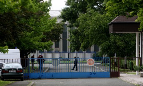 Upravitelj kaznionice podređene tjerao da se sami degradiraju kako bi pogurao svoj kadar?