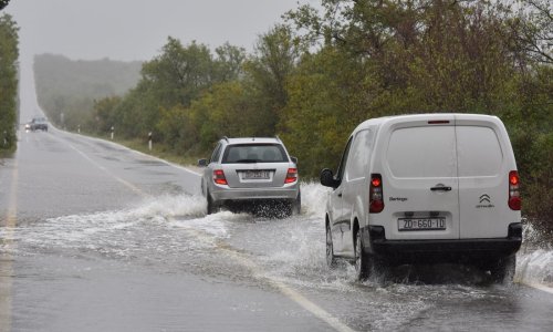 Jaka kiša uzrokuje probleme u prometu