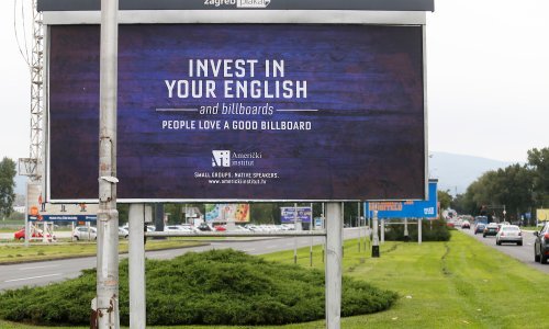 Američki institut postavio nove plakate bez Melanije Trump