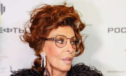 U devetom desetljeću Sophia Loren ostavlja bez daha