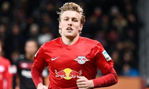 S ovim igračem se isplati biti dobar: U znak zahvale poklanja Ferrarije!