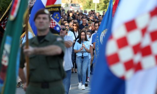 Mimohod povodom 26. obljetnice bitke za Šibenik