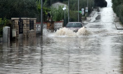 Brojne pijavice na moru, poplavljeni dijelovi Pule, nova nevolja na vidiku