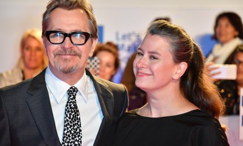 Nepopravljivi romantik: Gary Oldman peti put izrekao sudbonosno 'da'