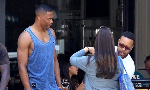 NBA zvijezda nakon brutalnog ugovora kakav dosad nije viđen ostala bez teksta